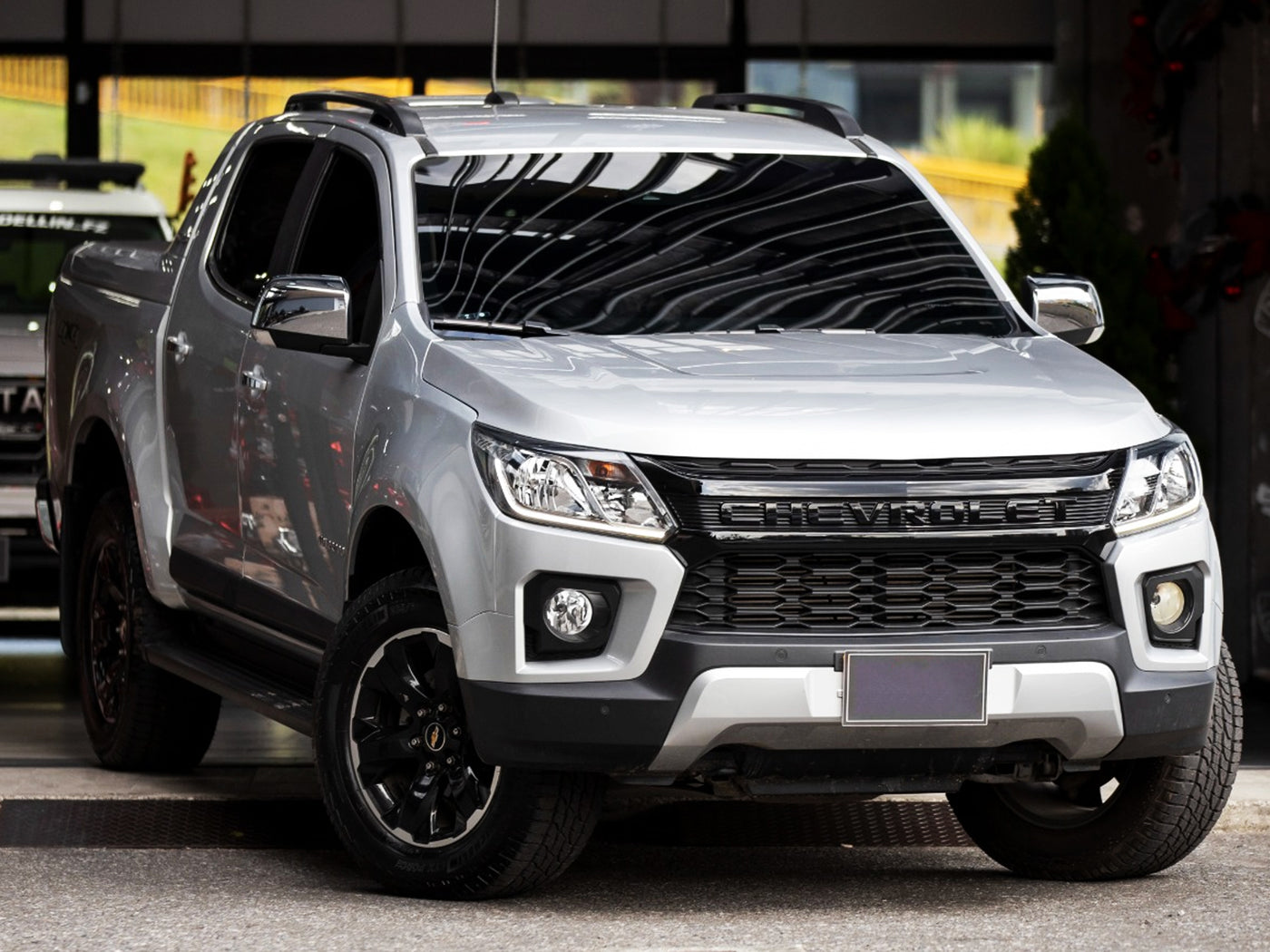 Persiana de Lujo OFF ROAD para Chevrolet Colorado 2021-2023